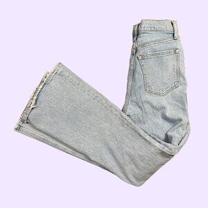 Abercrombie & Fitch The 70s Vintage Flare Ultra High Rise Denim Jean 26 / 2 Reg